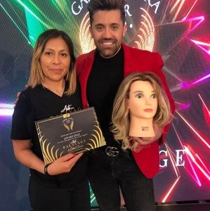 Meet your Posher, Joyari